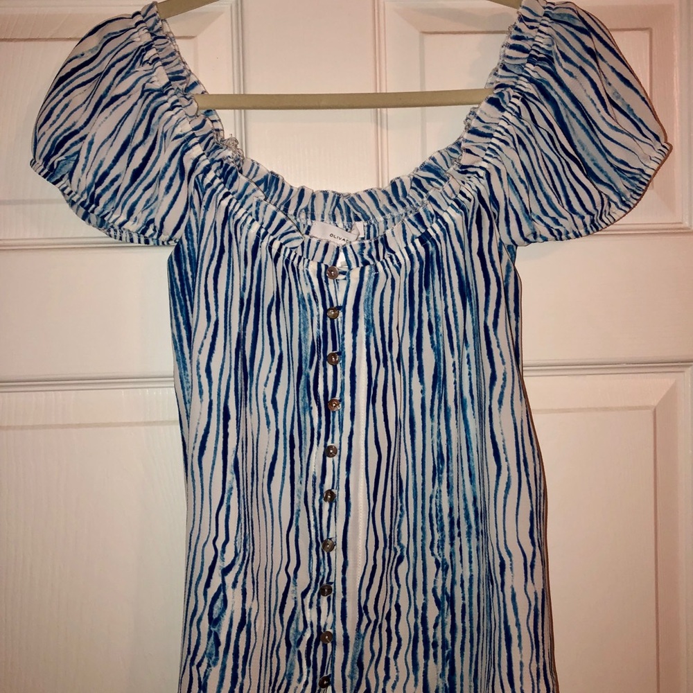 Off the shoulder brand new top